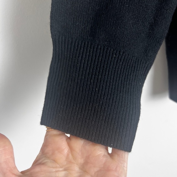 NEW J. Crew Women's Black 100% Cashmere Relaxed Boyfriend Crewneck Sweater XS - Picture 8 of 9